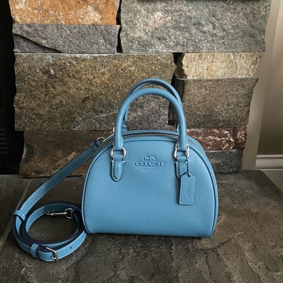 Coach Handbags - NWT COACH Sydney Satchel